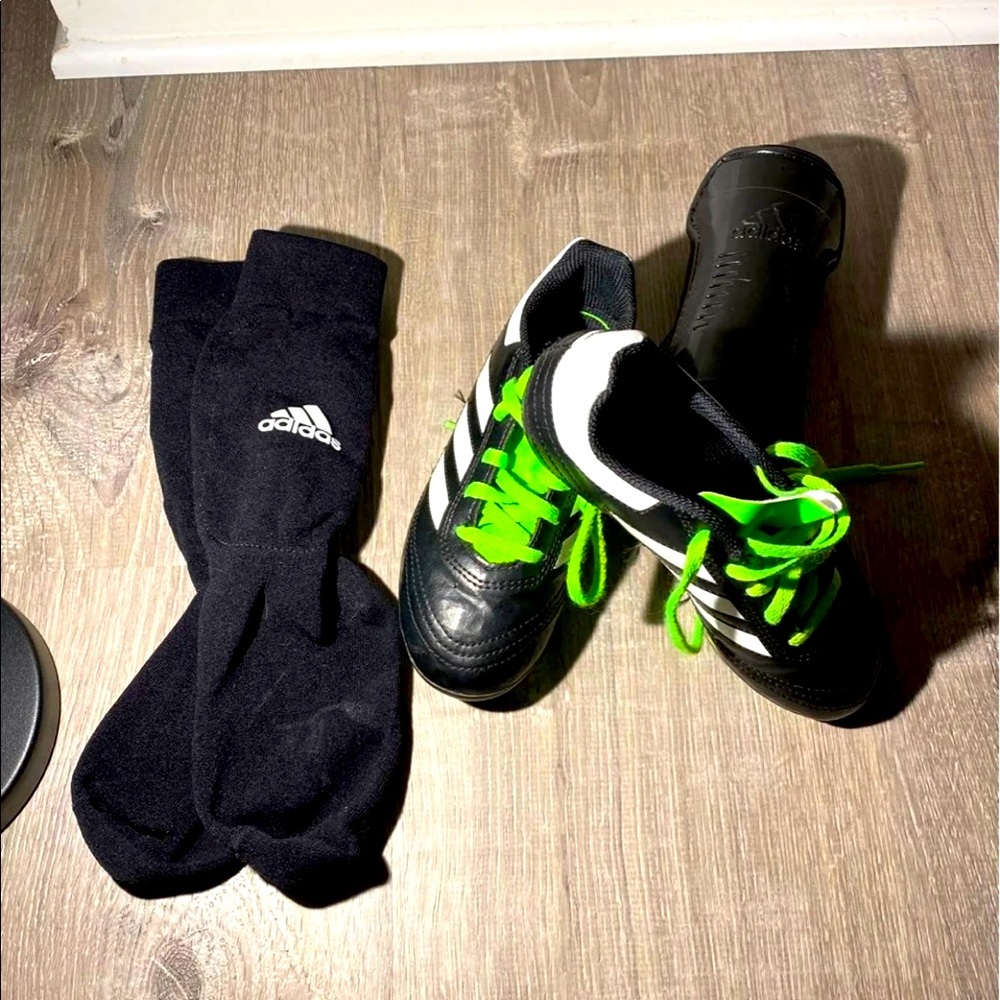 Adidas soccer cleats for kids with shin guards and socks size 13